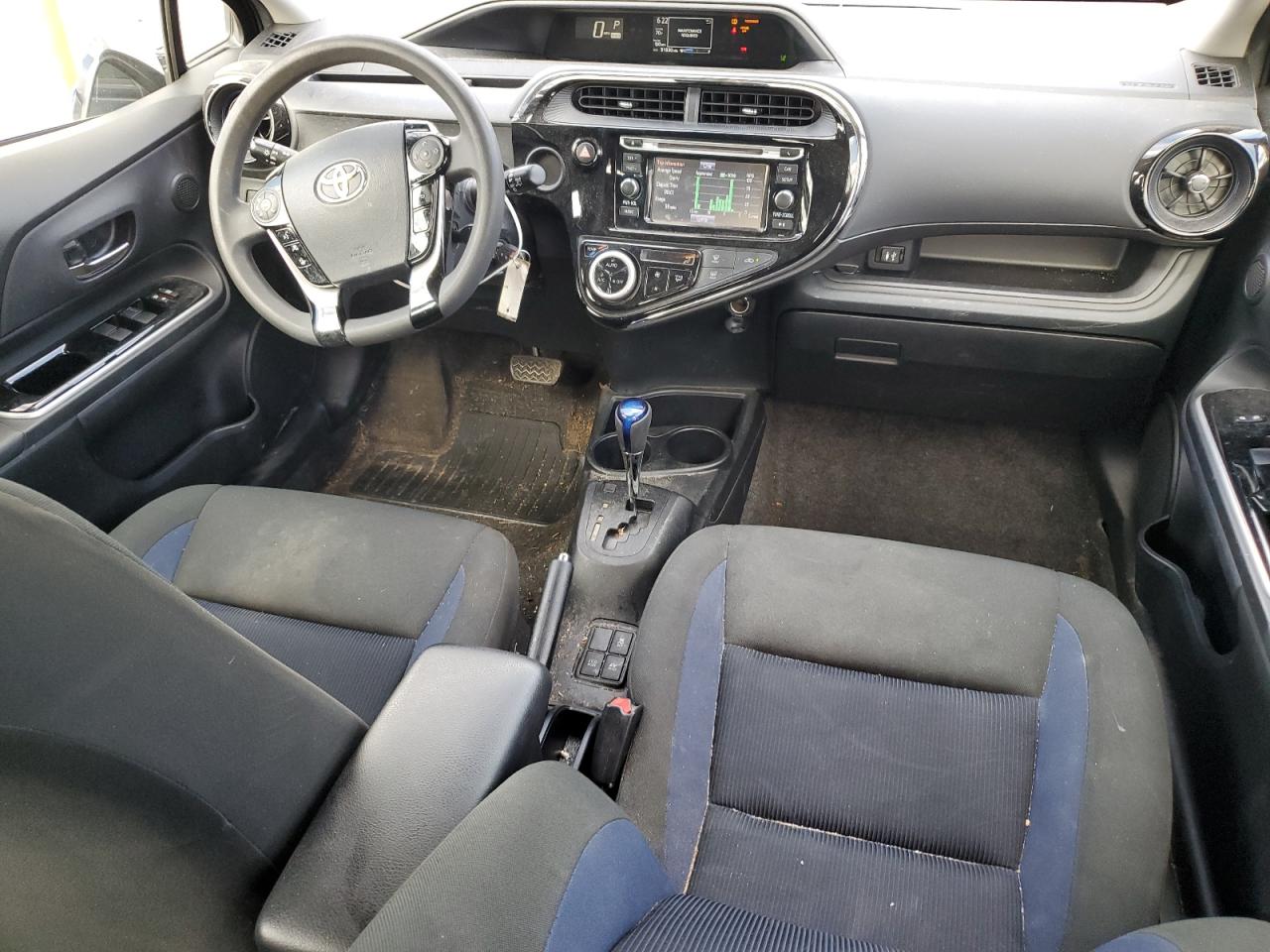 JTDKDTB39J1614322 2018 Toyota Prius C