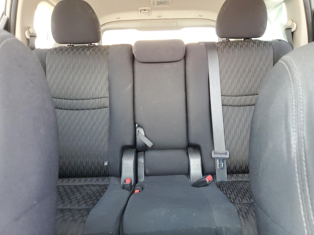 5N1AT2MV4HC788056 NISSAN ROGUE 2017