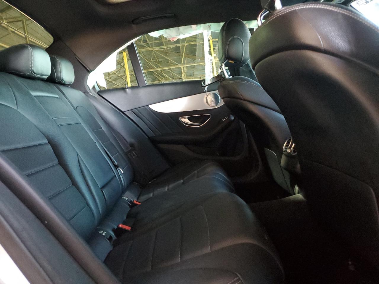 55SWF4JB6JU282324 2018 Mercedes-Benz C 300
