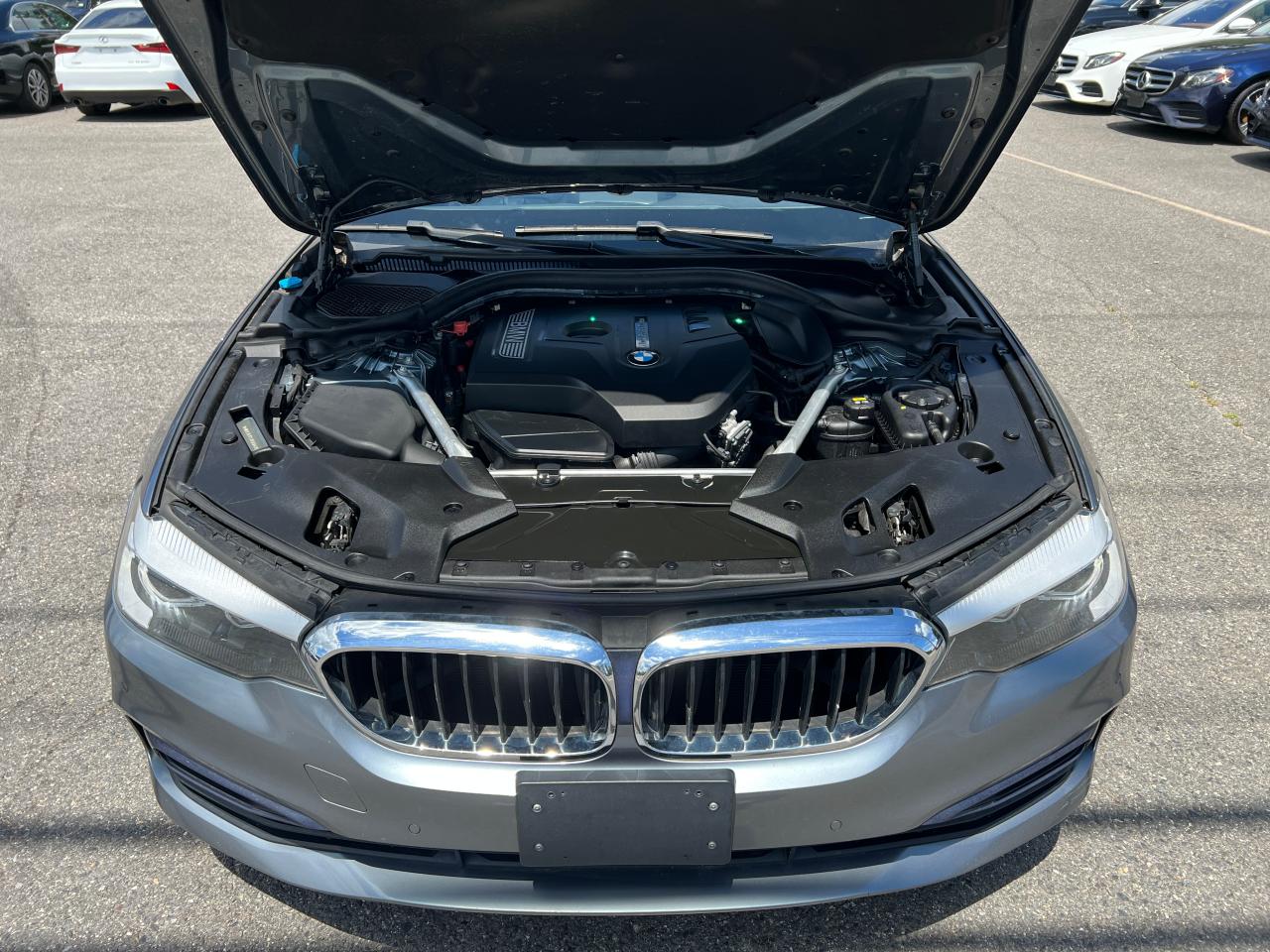 2019 BMW 530 Xi vin: WBAJA7C5XKWW48931