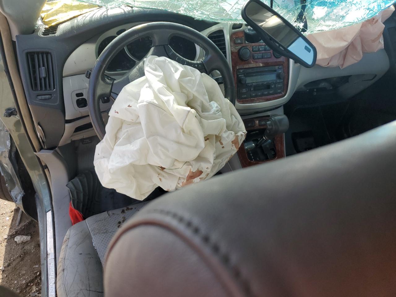 JTEEP21AX40004997 2004 Toyota Highlander