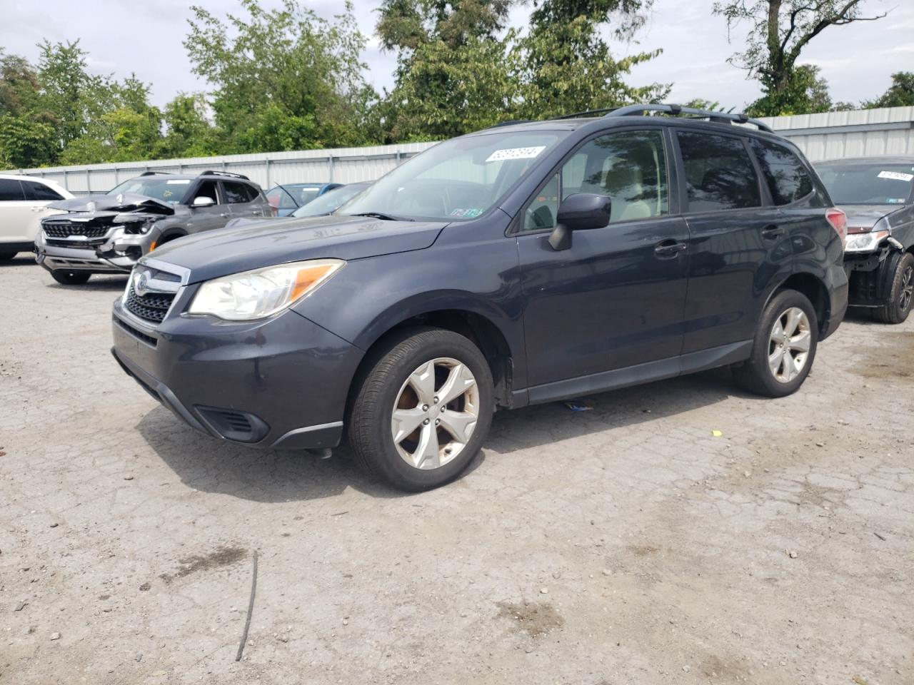 2014 Subaru Forester 2.5I Premium vin: JF2SJAEC2EH454467