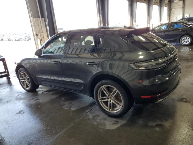 VIN WP1AA2A54KLB01372 2019 Porsche Macan no.2