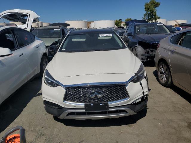 2018 INFINITI QX30 BASE - SJKCH5CR8JA048030