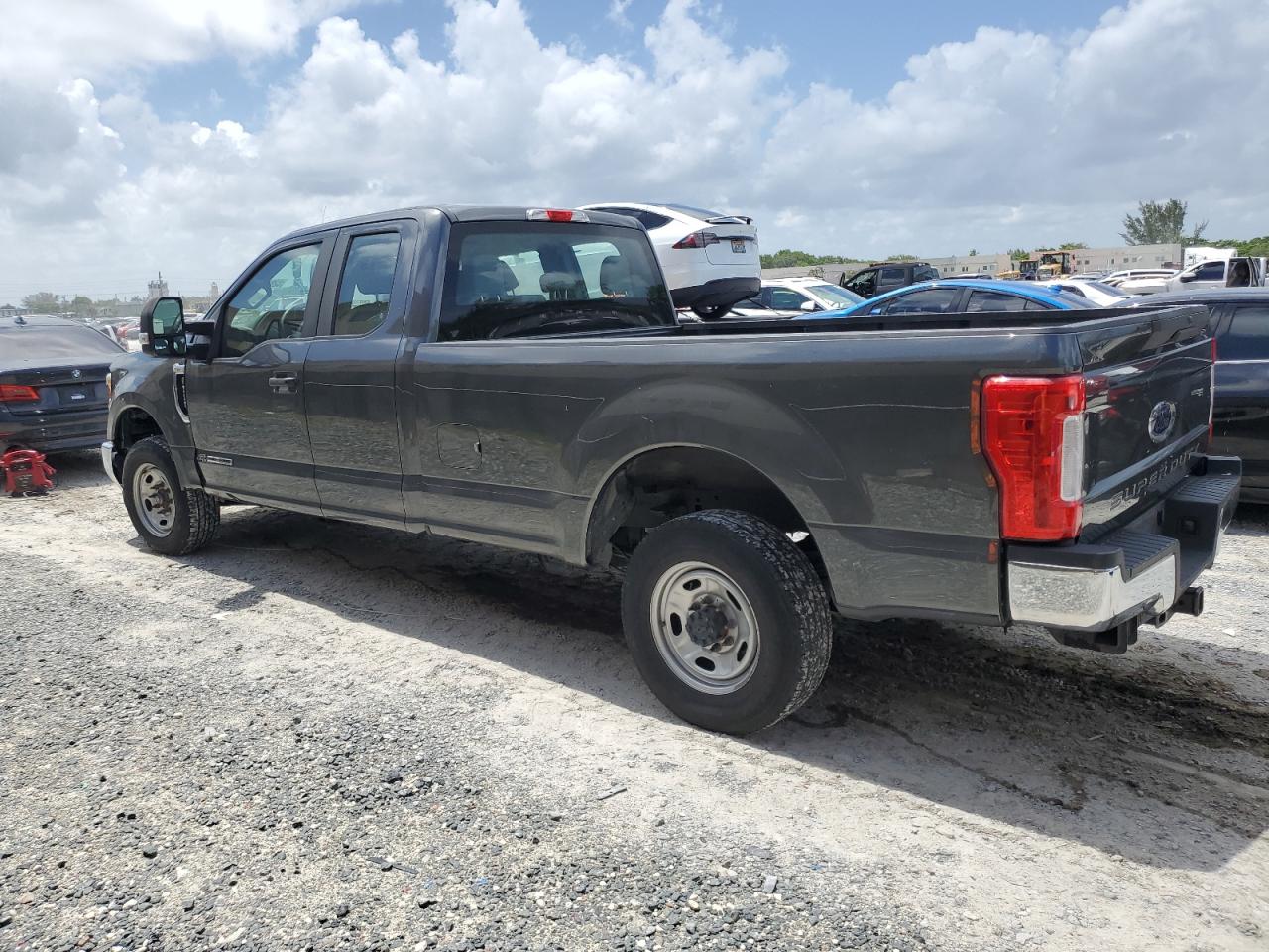 1FT7X3AT2KEG19595 2019 Ford F350 Super Duty