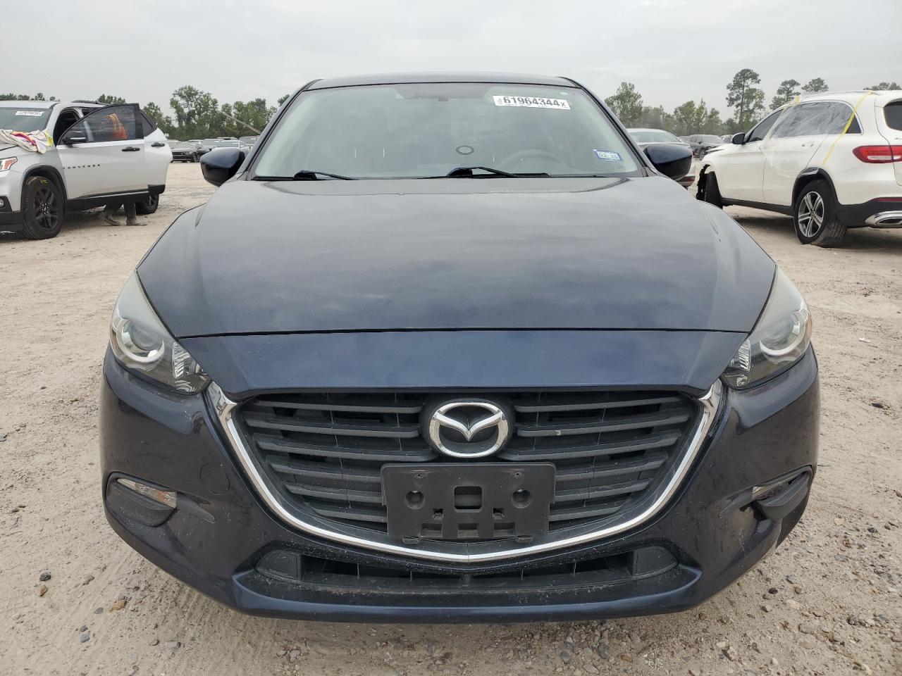 2017 Mazda 3 Sport vin: 3MZBN1U72HM104888