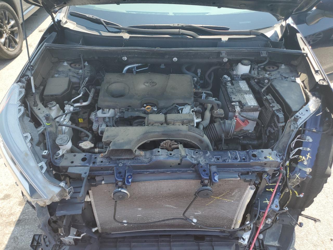 2T3P1RFV0LC119266 2020 Toyota Rav4 Xle