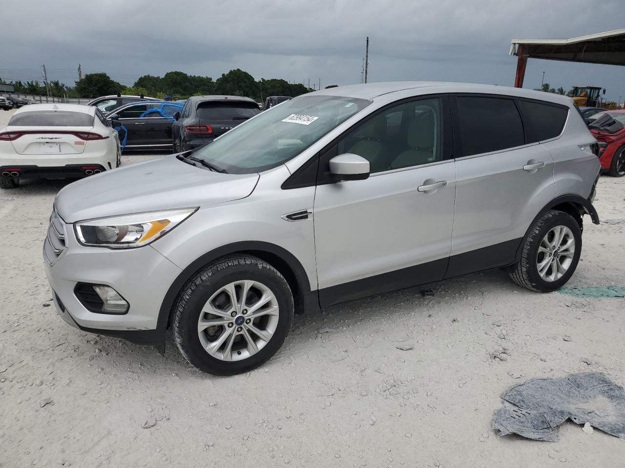 2017 Ford Escape Se vin: 1FMCU9G96HUC07549