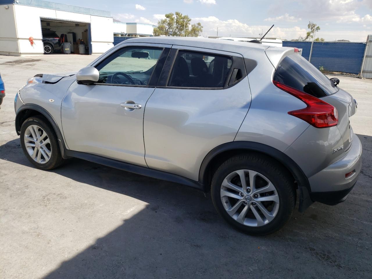 2012 Nissan Juke S vin: JN8AF5MV6CT110998