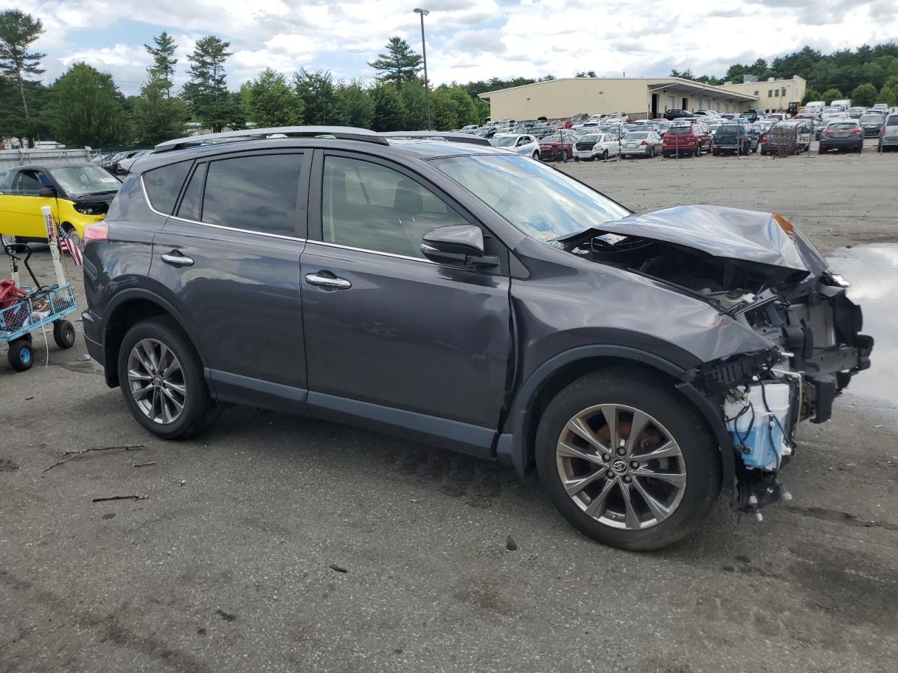 2018 Toyota Rav4 Limited vin: JTMDFREV6JJ738633