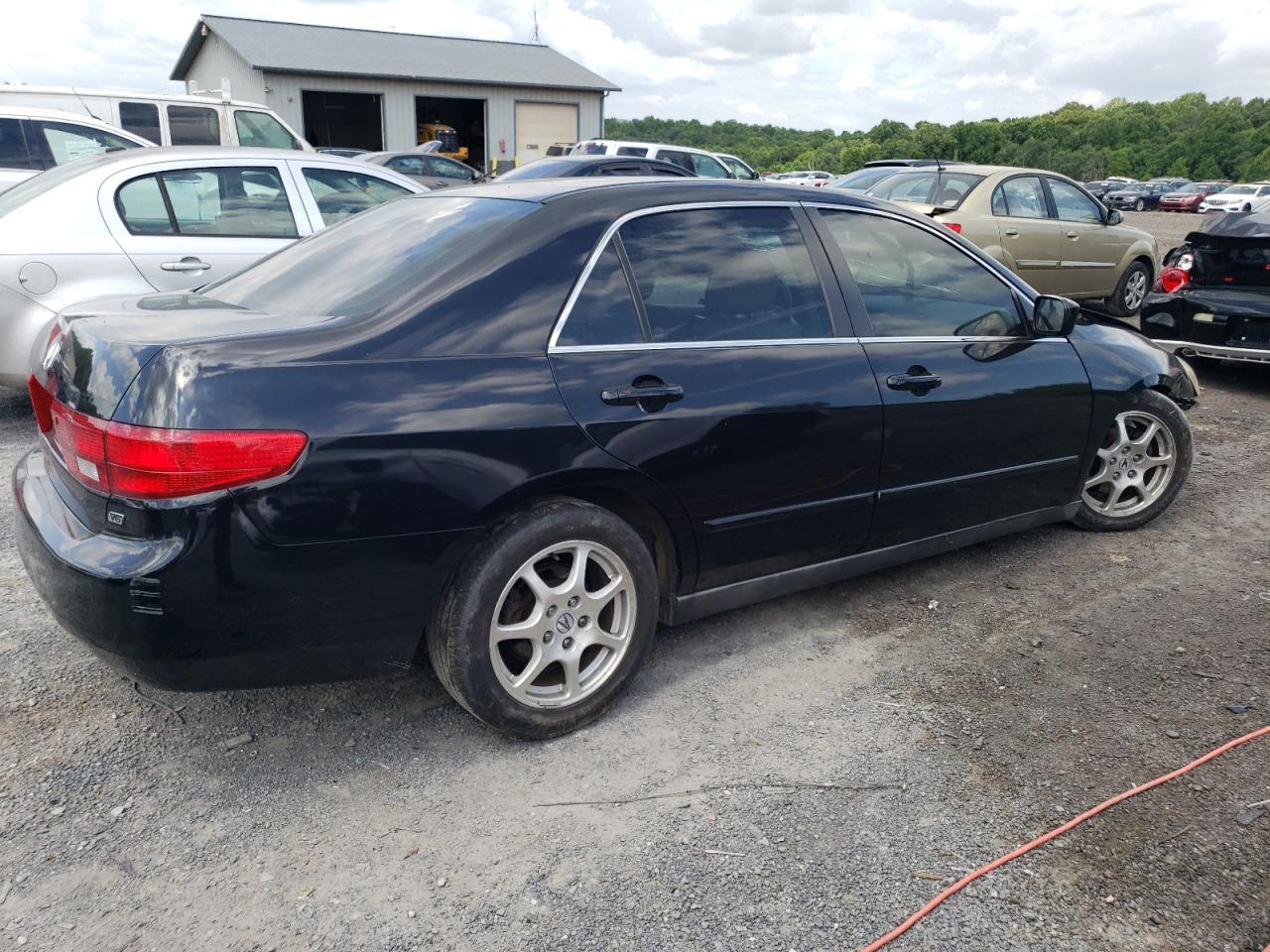 1HGCM66325A070933 2005 Honda Accord Lx