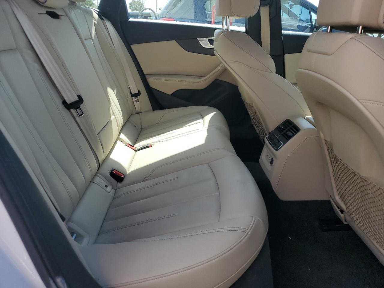 WAUEAAF43NN014680 2022 Audi A4 Premium Plus 45