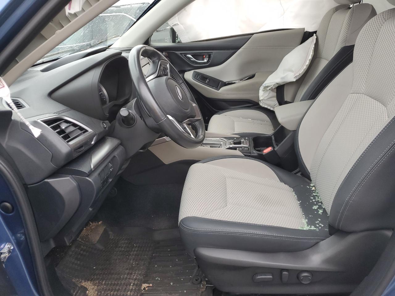 JF2SKAEC8KH563976 SUBARU FORESTER 2019