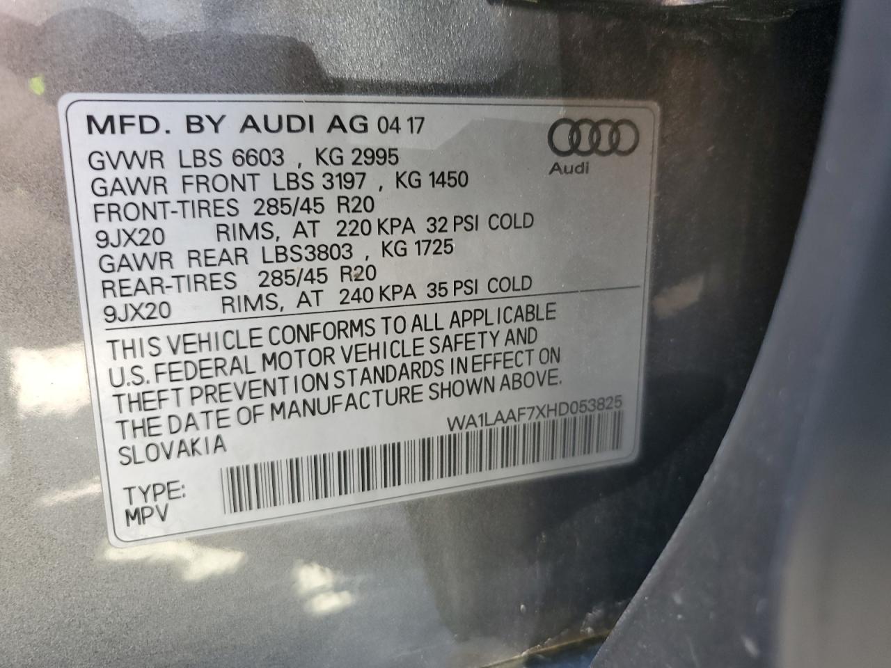 WA1LAAF7XHD053825 2017 Audi Q7 Premium Plus