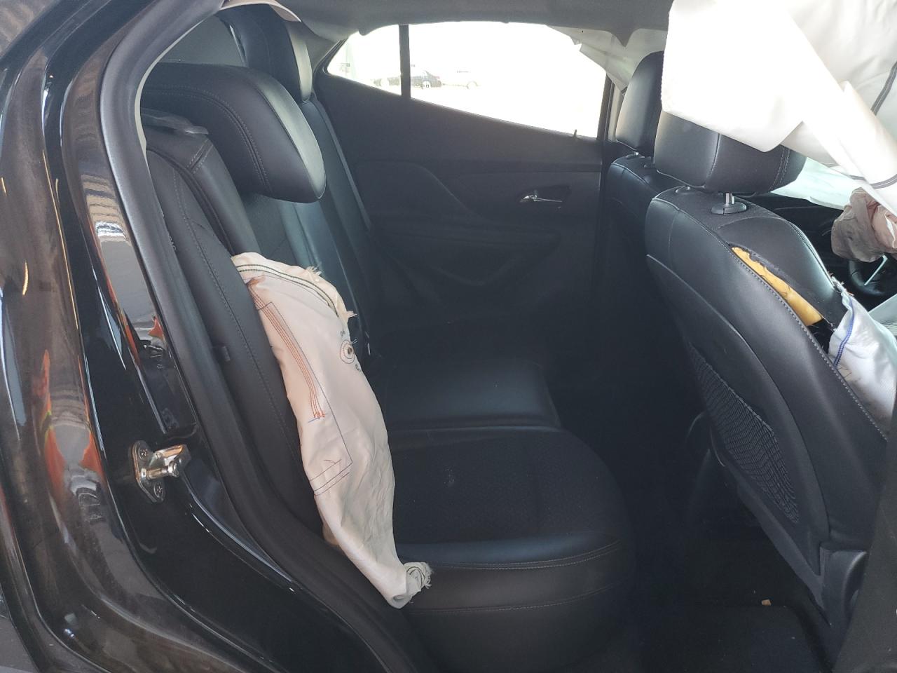 KL4CJ2SB5JB553621 2018 Buick Encore Sport Touring