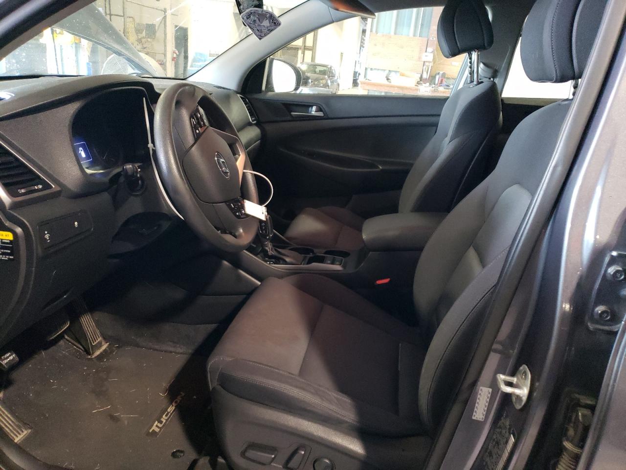 KM8J33A4XJU643864 2018 Hyundai Tucson Sel