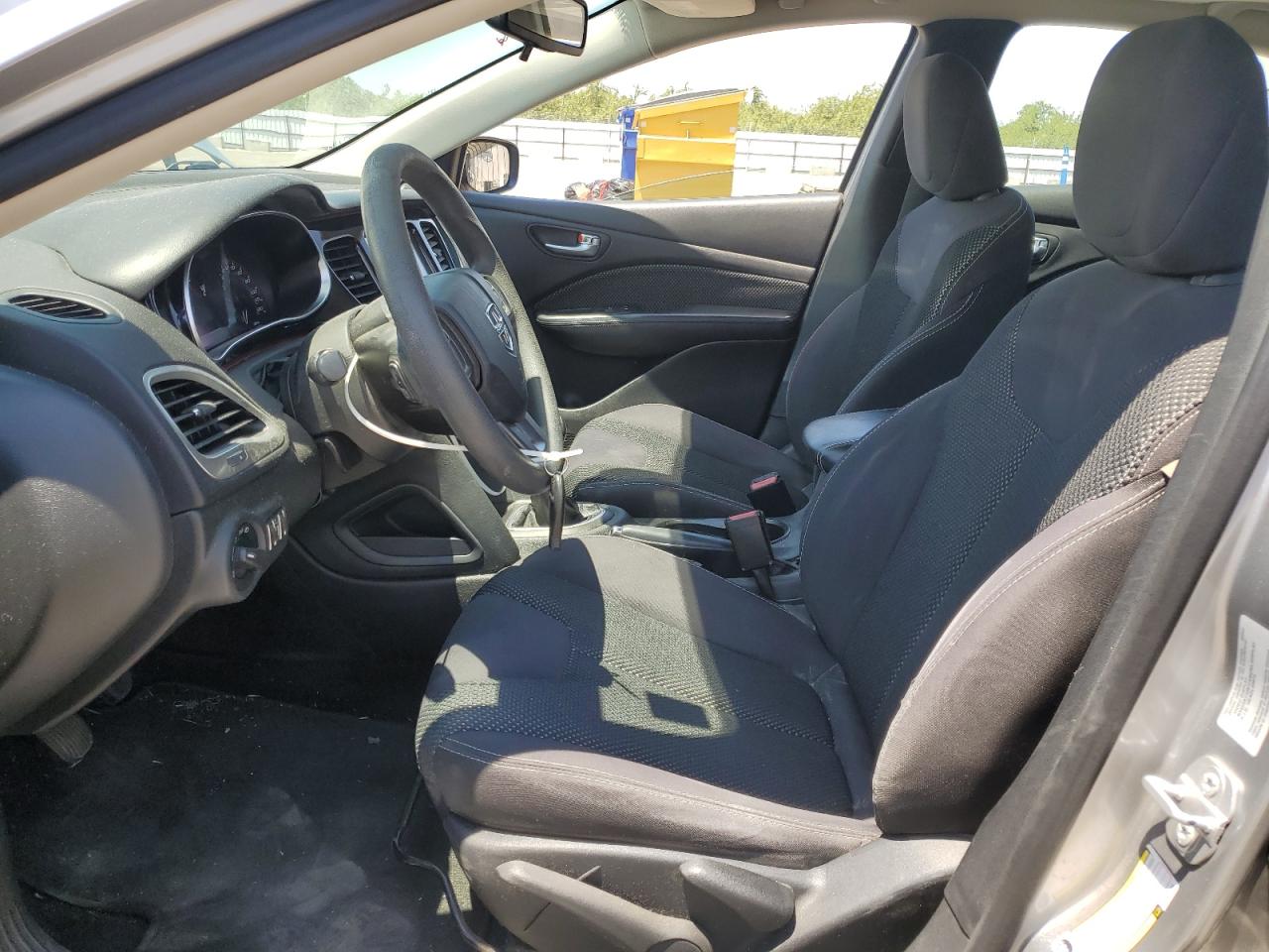 1C3CDFBB2FD180736 2015 Dodge Dart Sxt