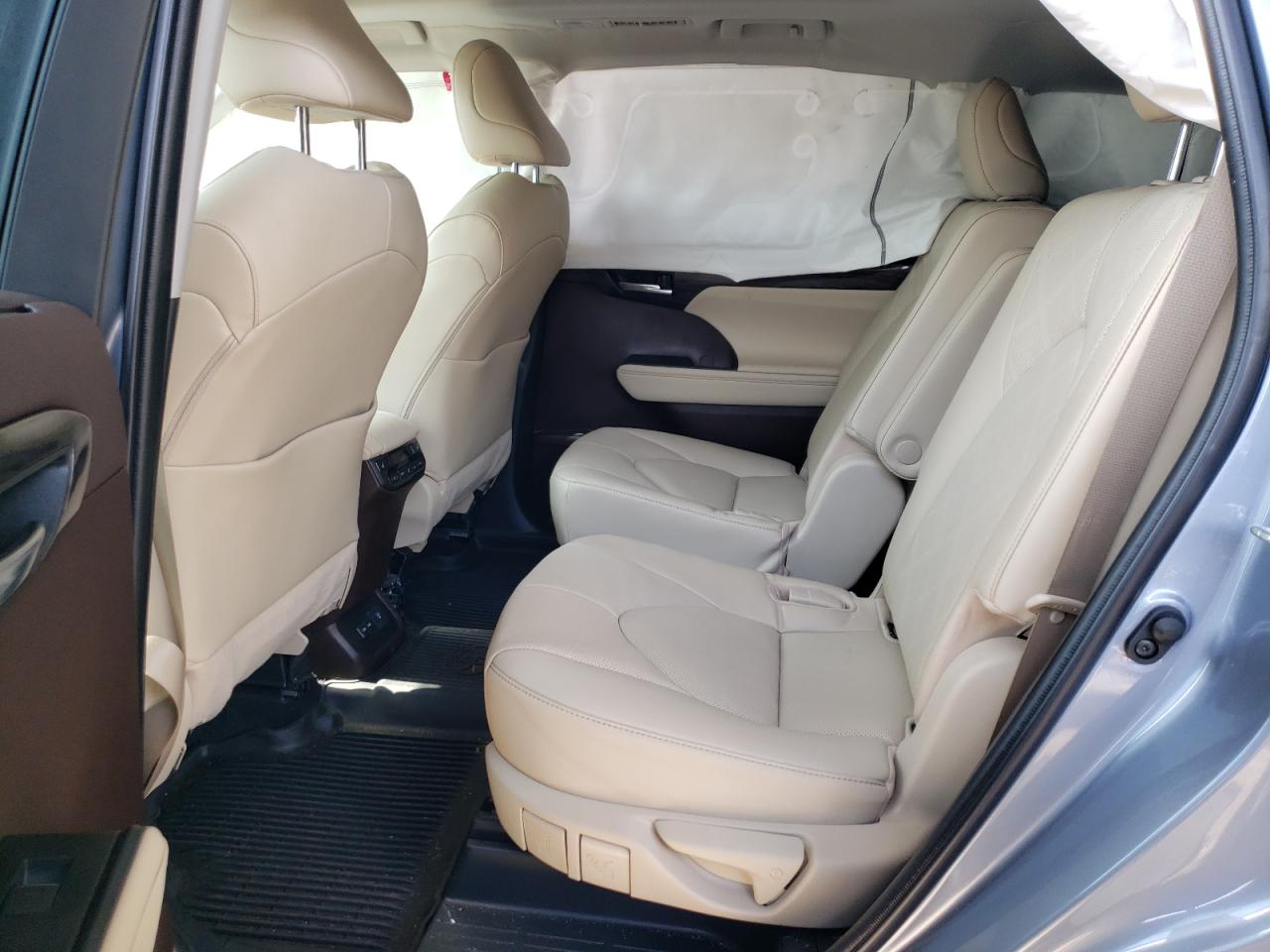 5TDFZRBH0NS238460 2022 Toyota Highlander Platinum