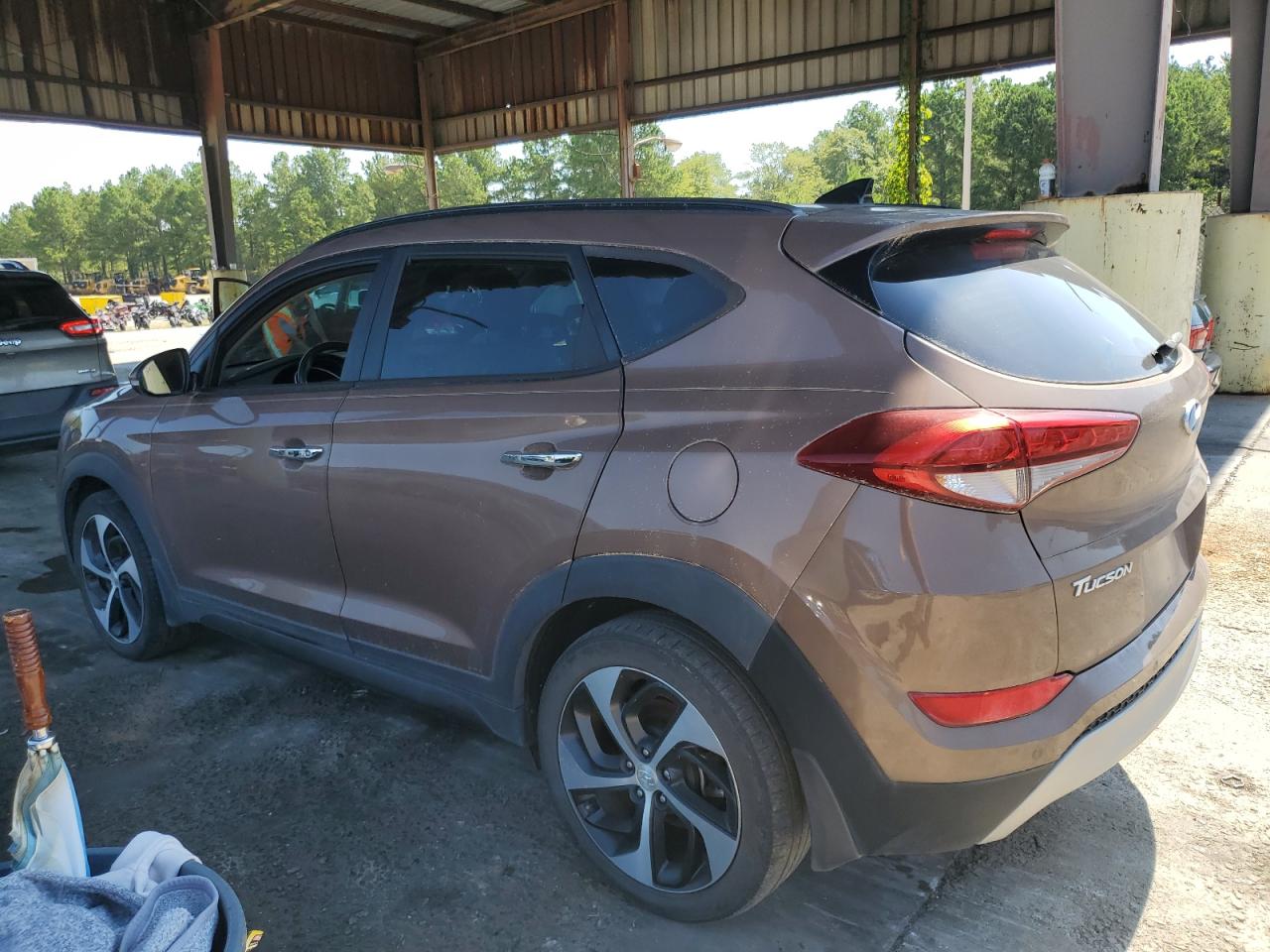 2016 Hyundai Tucson Limited vin: KM8J33A22GU088268