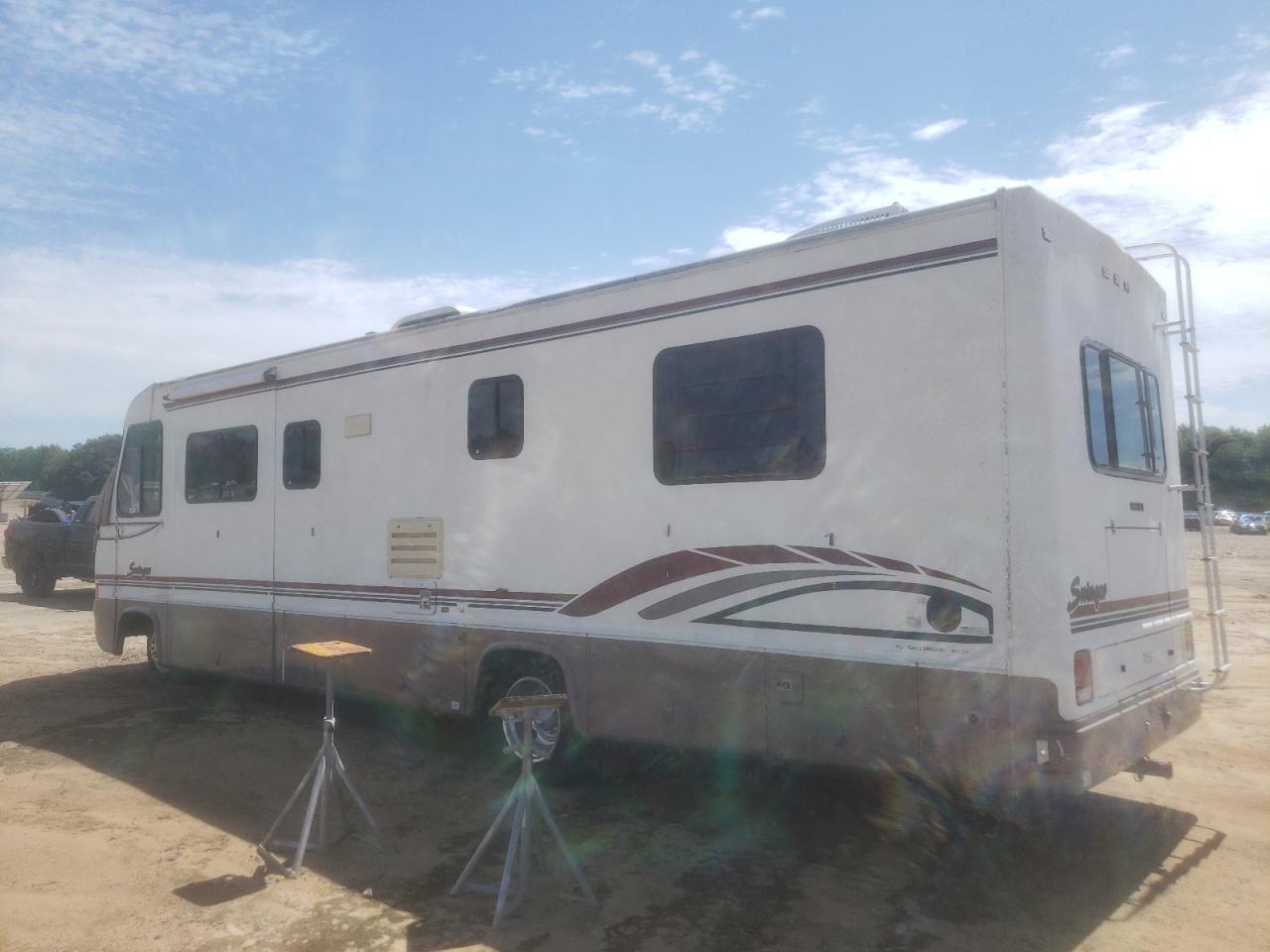 Lot #2684266404 1996 CHEVROLET MOTORHOME