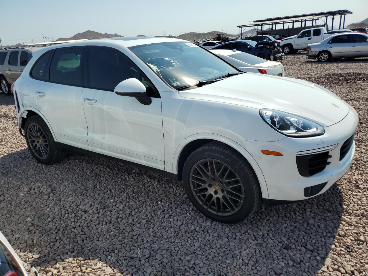 2017 Porsche Cayenne vin: WP1AA2A21HKA84129