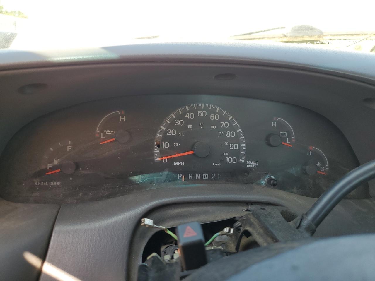 1FTRF18L0YKA56207 2000 Ford F150