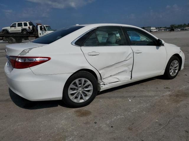 VIN 4T4BF1FK7FR462614 2015 Toyota Camry, LE no.3