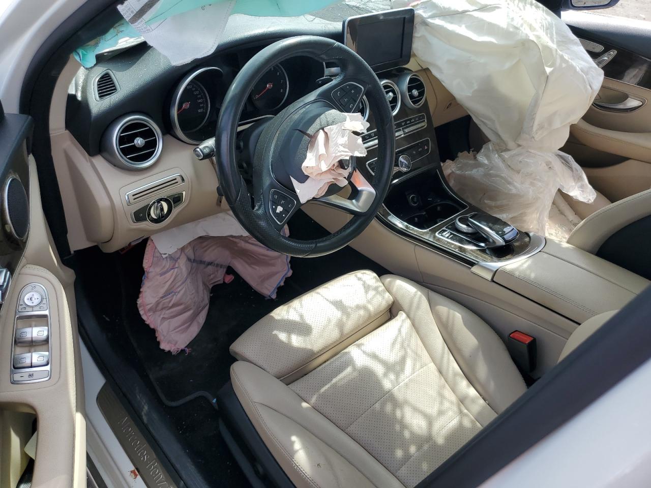 55SWF4JB6GU120041 2016 Mercedes-Benz C 300