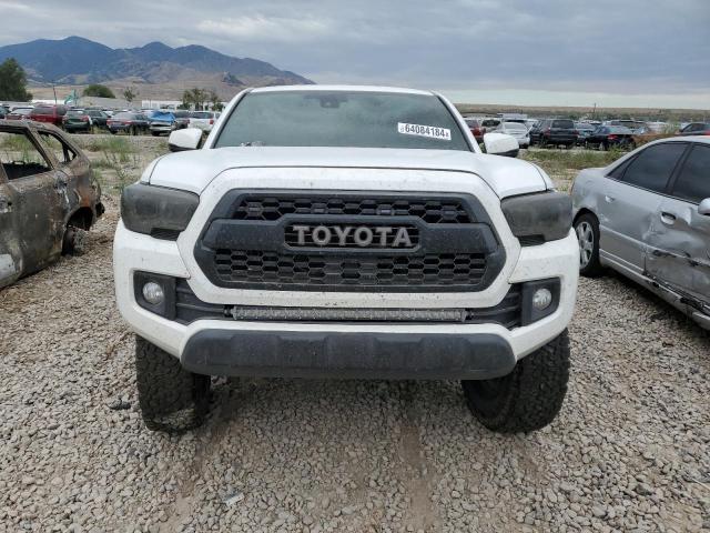 VIN 3TMCZ5AN9JM122090 2018 Toyota Tacoma, Double Cab no.5