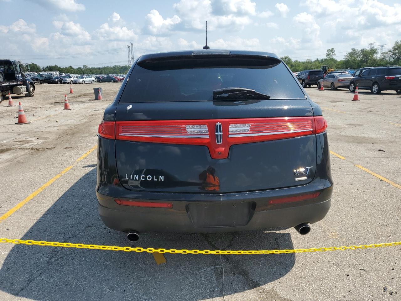 2LMHJ5AT7BBJ50419 2011 Lincoln Mkt