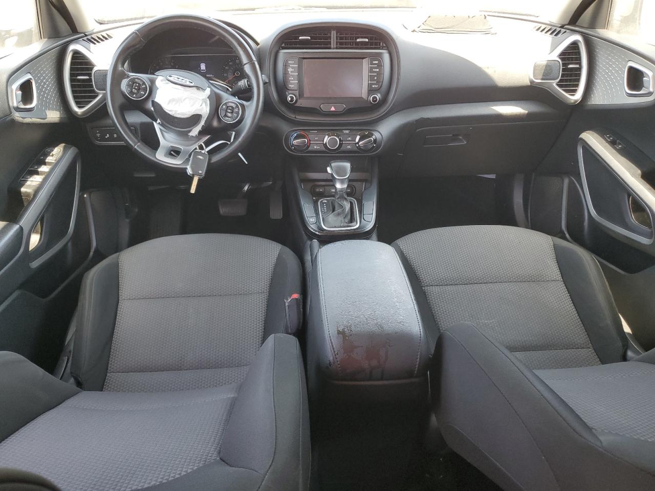 KNDJ23AU2L7094735 2020 Kia Soul Lx