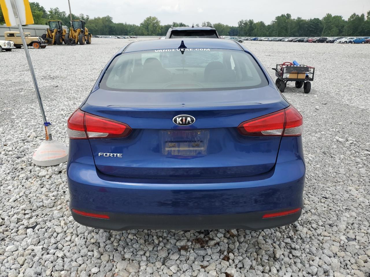 3KPFK4A76JE181363 2018 Kia Forte Lx