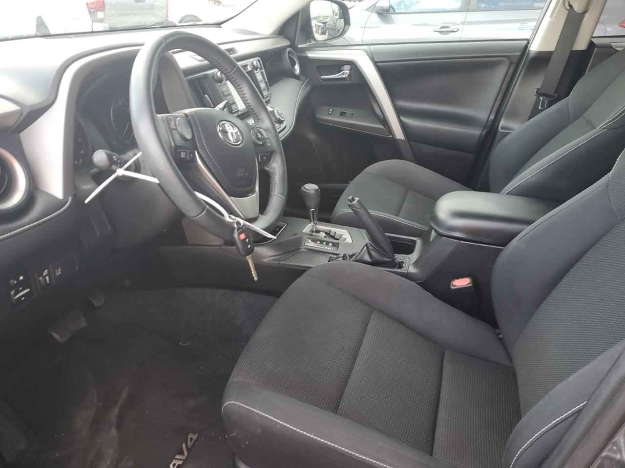 2T3WFREV9HW328445 TOYOTA RAV4 2017