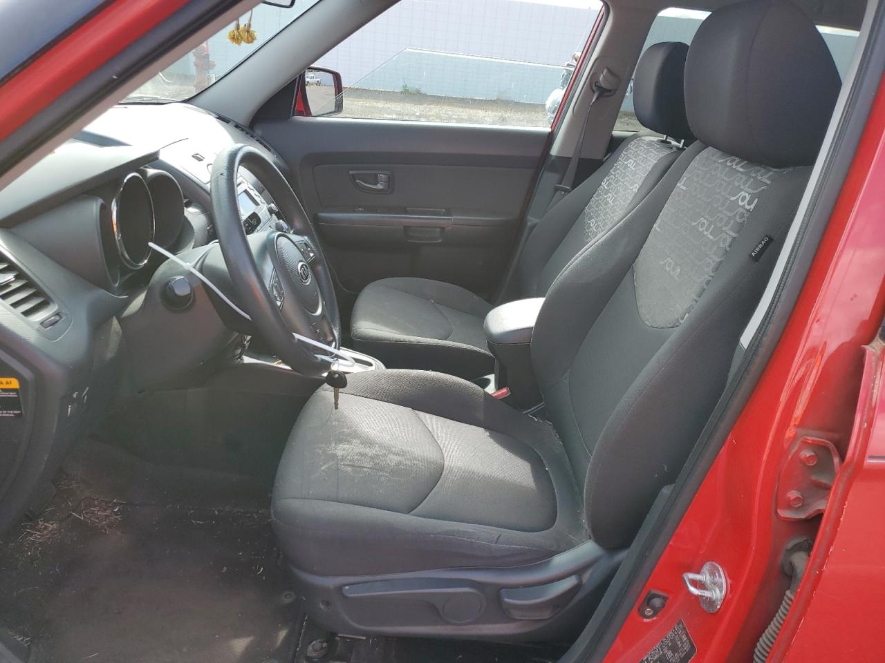 KNDJT2A25A7138391 2010 Kia Soul +