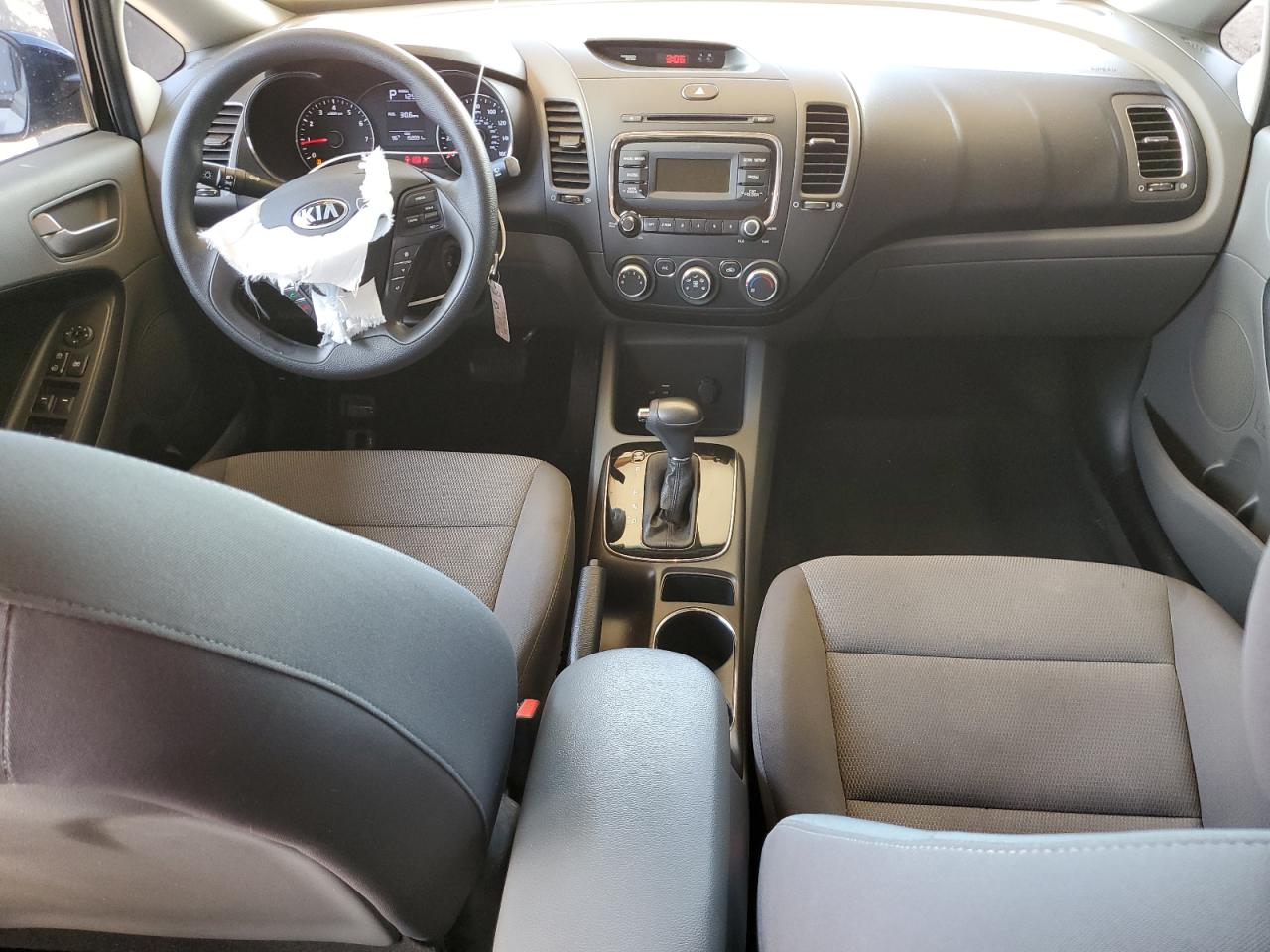 3KPFK4A72HE120778 2017 Kia Forte Lx