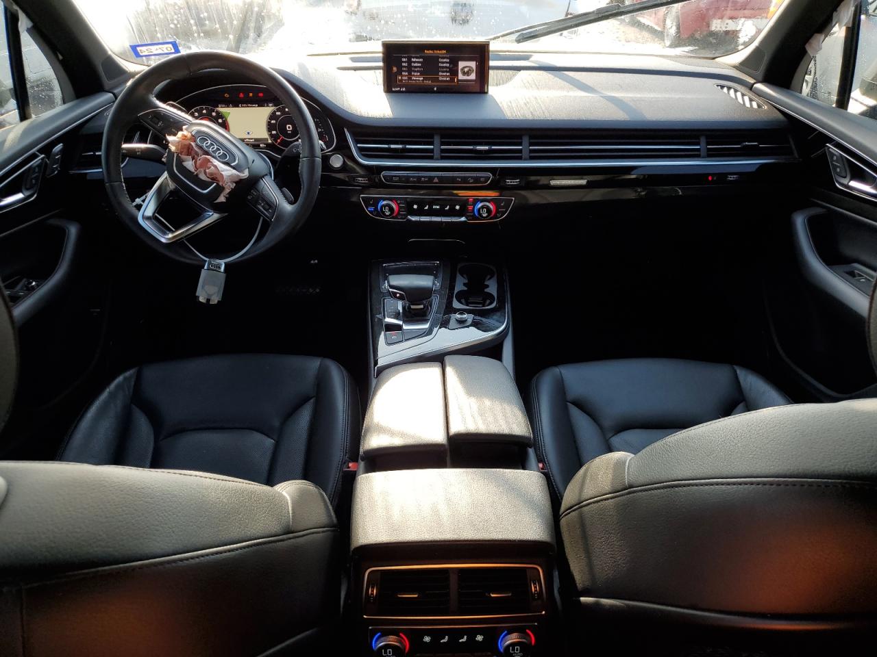 WA1LAAF70JD027417 2018 Audi Q7 Premium Plus
