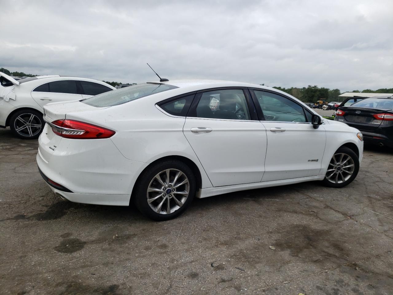 3FA6P0LU2HR408778 FORD FUSION 2017