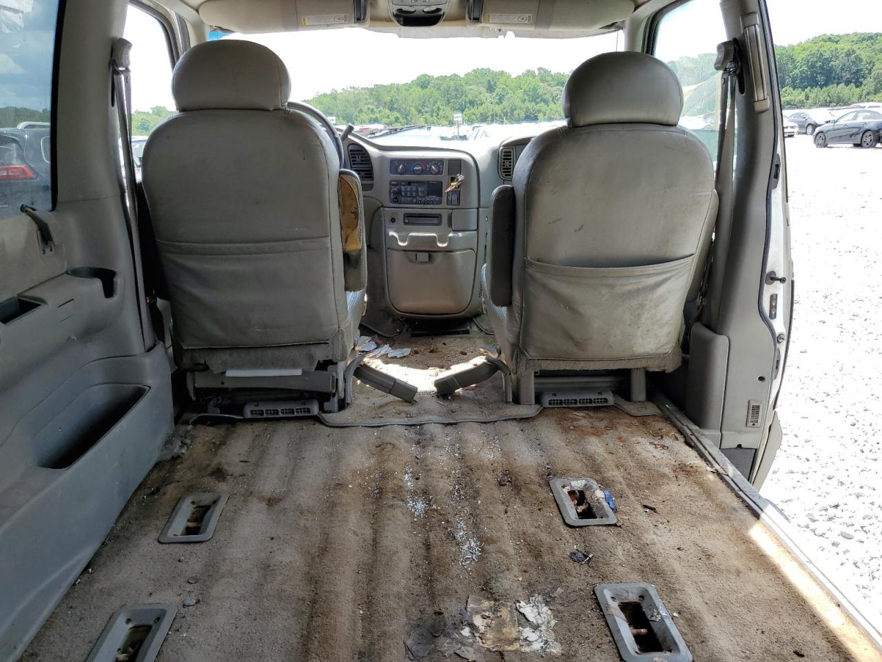 1GNDM19W0WB134563 1998 Chevrolet Astro