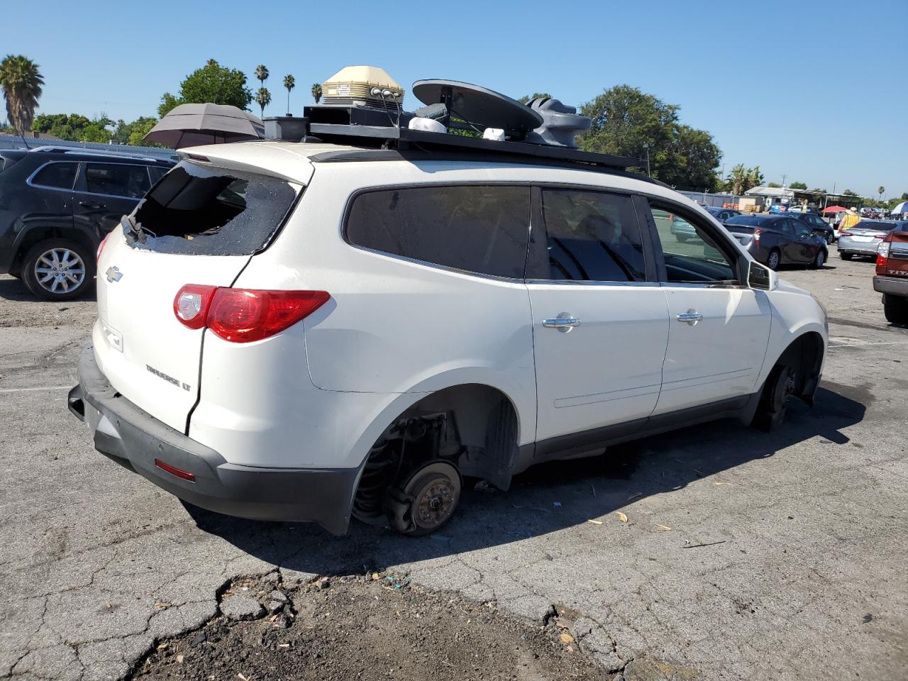 Lot #2852653855 2011 CHEVROLET TRAVERSE L