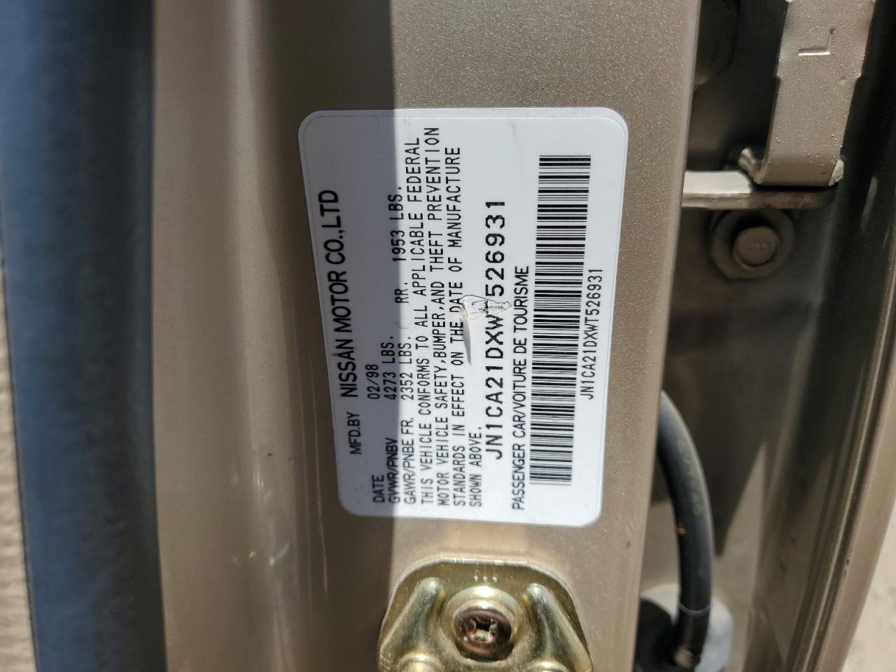 JN1CA21DXWT526931 1998 Nissan Maxima Gle