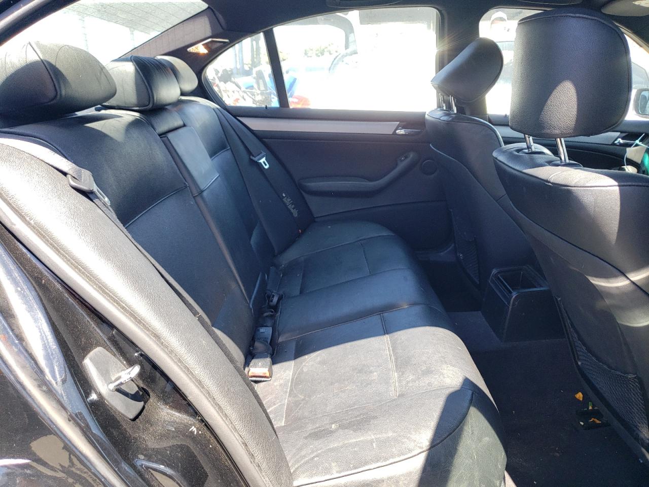 WBAEV53434KM05988 2004 BMW 330 I