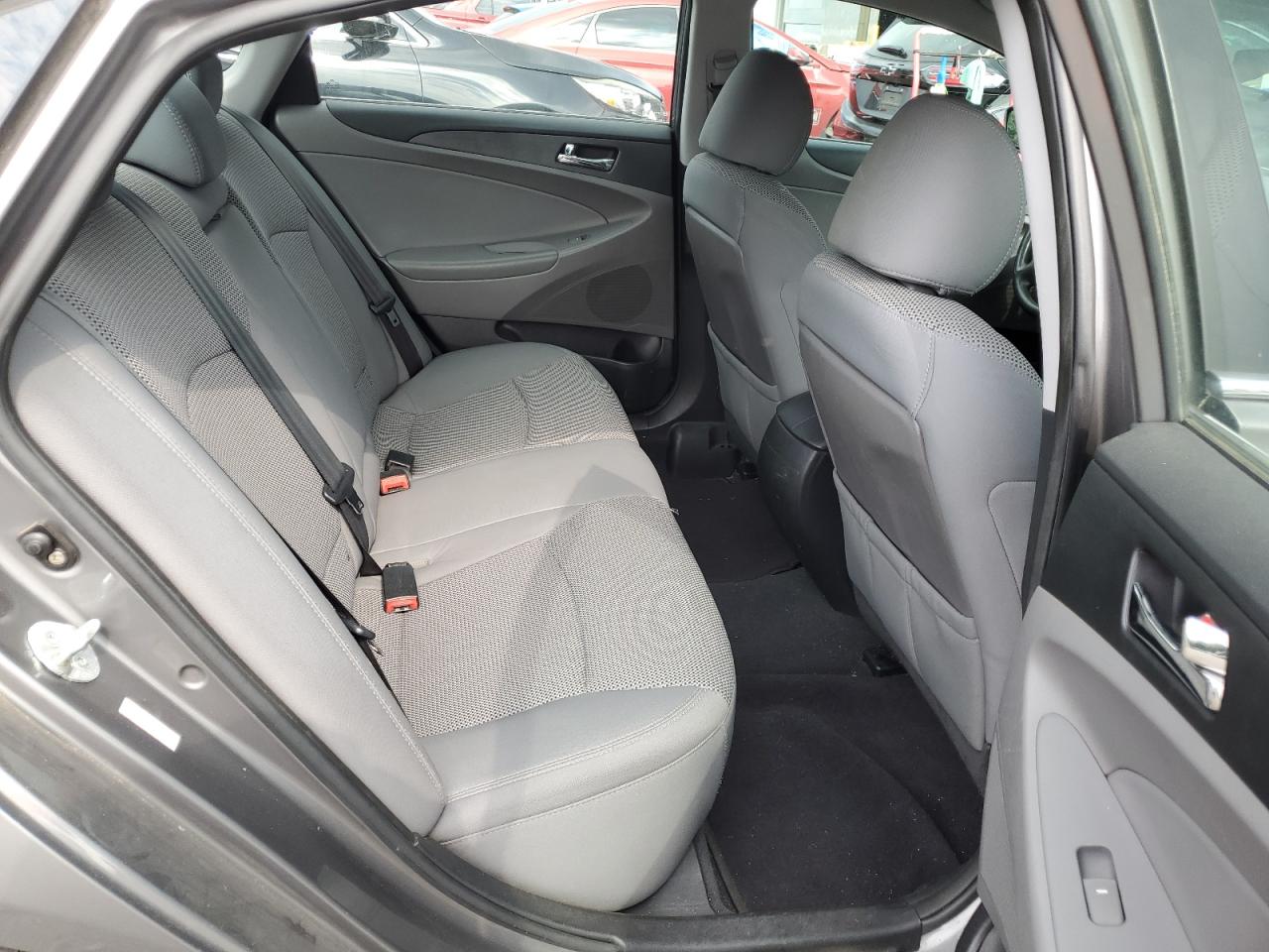 5NPEB4AC3BH082795 2011 Hyundai Sonata Gls