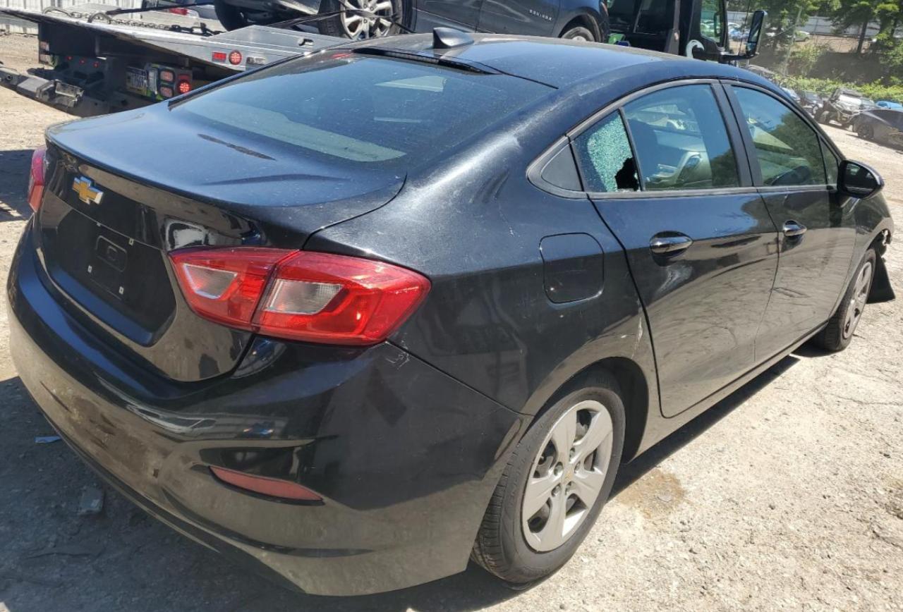 2018 Chevrolet Cruze Ls vin: 1G1BC5SM9J7235169