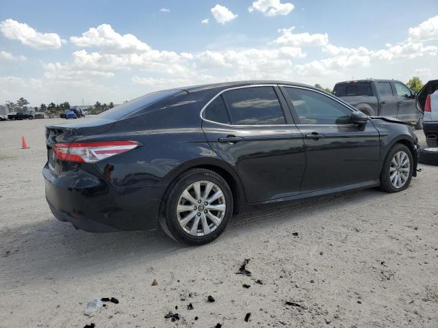 VIN 4T1B11HKXJU668976 2018 Toyota Camry, L no.3