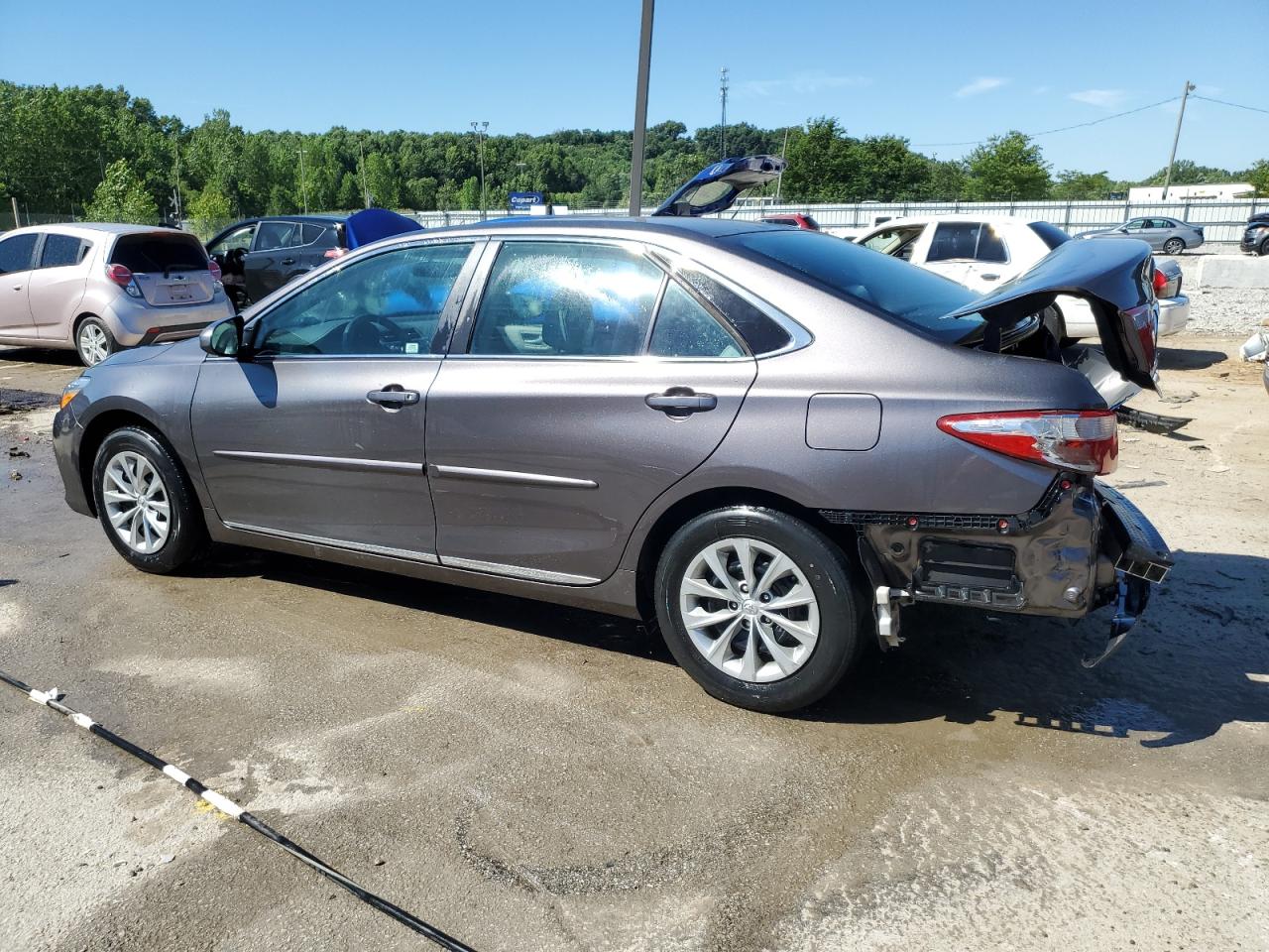 2017 Toyota Camry Le vin: 4T1BF1FK7HU267514