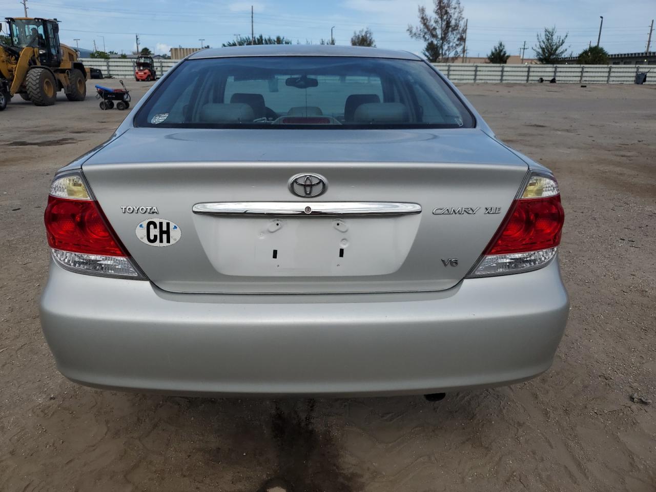 4T1BF30K05U099280 2005 Toyota Camry Le