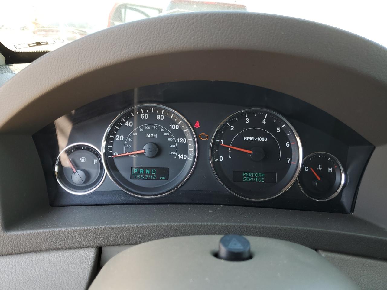 1J8HR48P27C651519 2007 Jeep Grand Cherokee Laredo