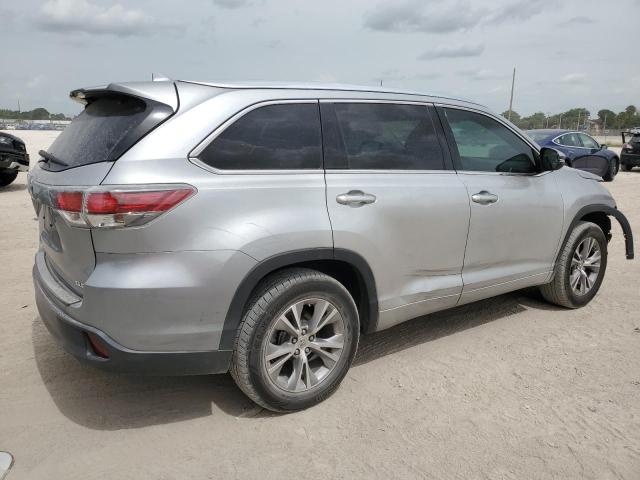 VIN 5TDKKRFH4FS105618 2015 Toyota Highlander, Xle no.3