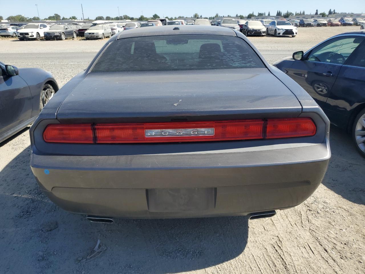 2013 Dodge Challenger Sxt vin: 2C3CDYAG5DH593078