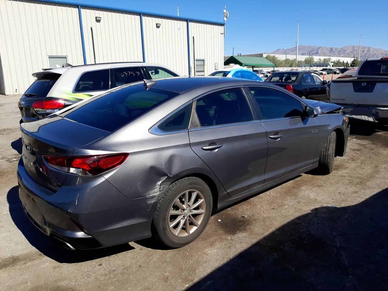 2018 Hyundai Sonata Se vin: 5NPE24AF3JH698019